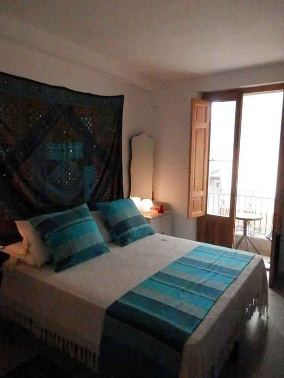 Al Fakhar Bed and Breakfast Ficarra Habitación foto